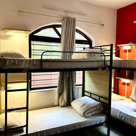 Hostel Lifespace- Twin Bungalow With Pods, Bunks, Private Rooms, Cowork & Cafe Pune Exterior foto